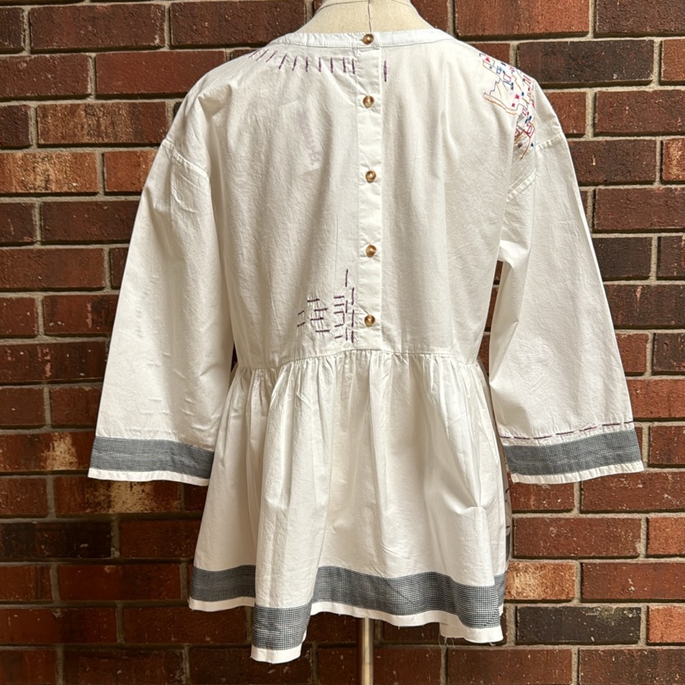 HOLDING HORSES White Embroidered Peasant Blouse with Gray Trim - Picture 5 of 16